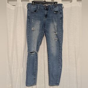 SO | Women's Distressed Skinny Jeans